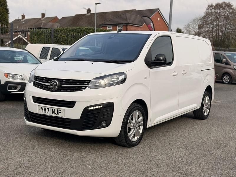 Used Vauxhall Vivaro Elite 145 HP (106 kW) 2022 White MPV