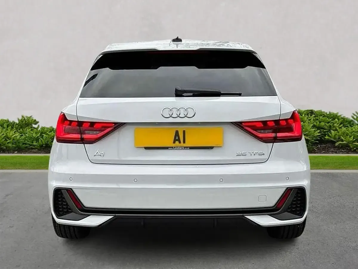 Used Audi A1 S-Line 95 HP (69 kW) 2025 White SUV