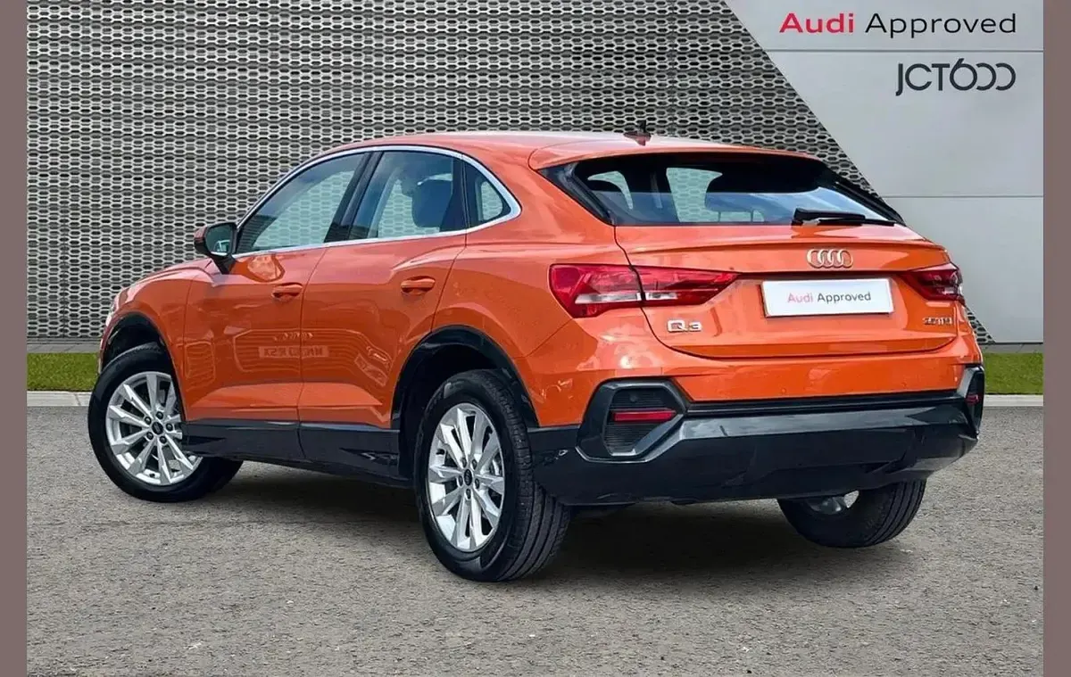 Used Audi Q3 Sport 150 HP (110 kW) 2024 Orange SUV