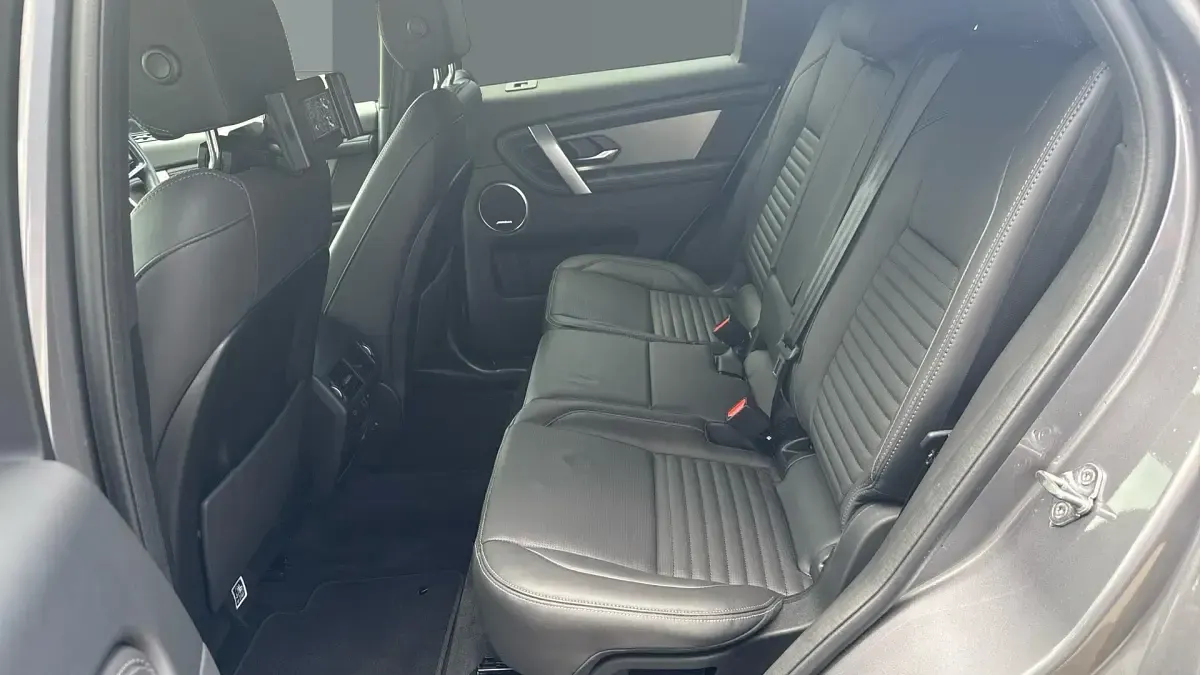 Used Land Rover Discovery Sport HSE Dynamic 204 HP (150 kW) 2025 Eiger grey SUV