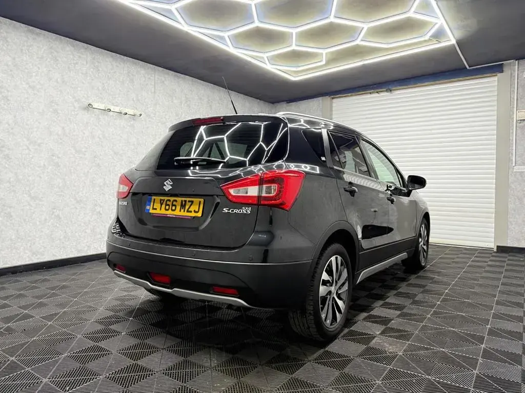Used Suzuki SX4 S-Cross SZ-T 2017 Black SUV