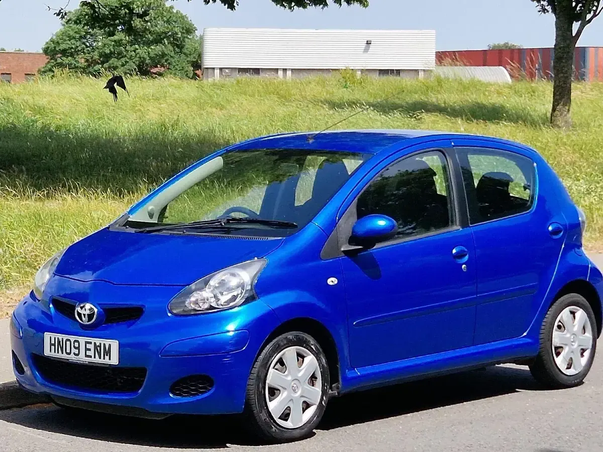 Used Toyota Aygo 2009 Blue Hatchback