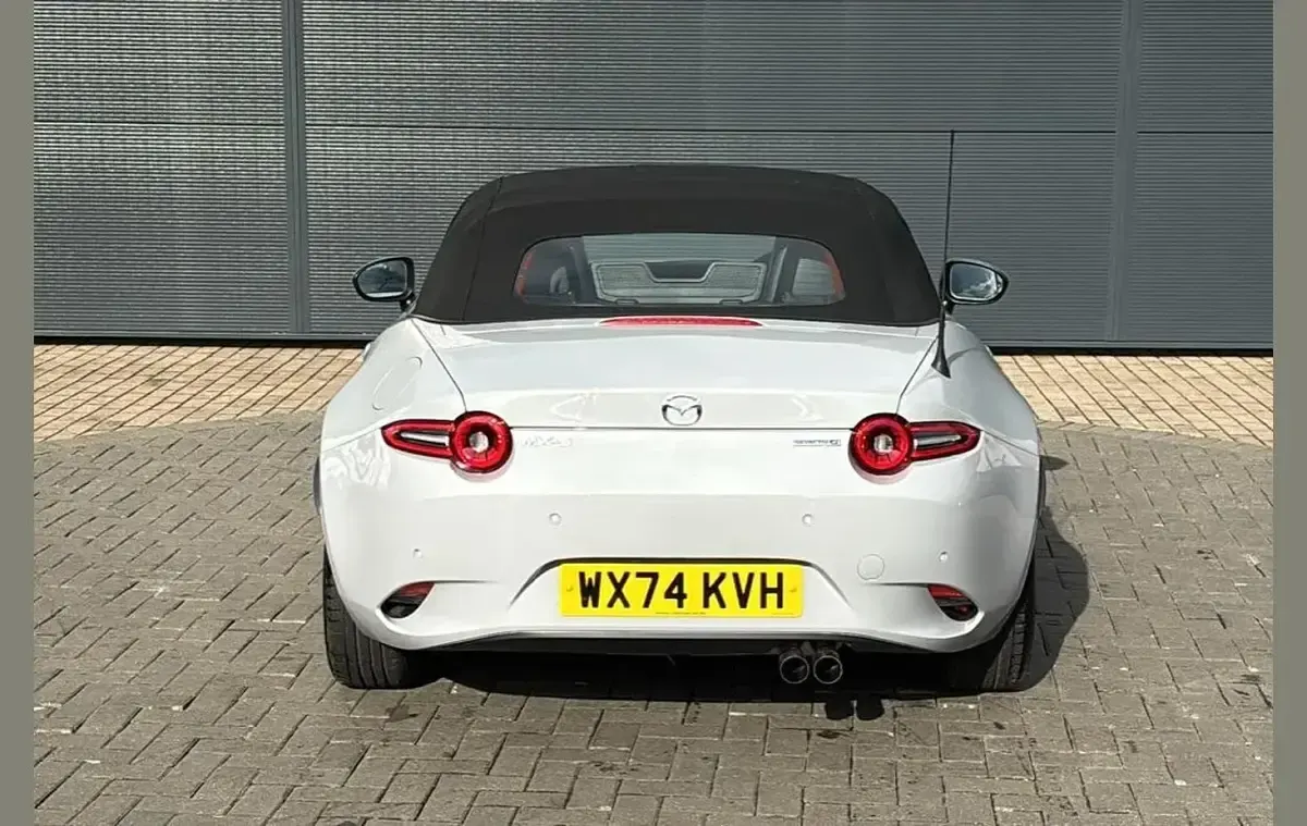 Used Mazda MX5 Exclusive-Line 132 HP (97 kW) 2024 Grey Cabriolet