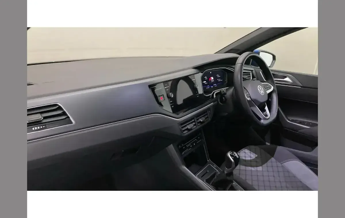Used VW Polo R-line 95 HP (69 kW) 2022 Blue Hatchback