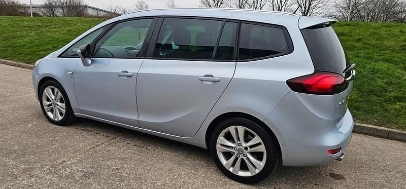 Used Vauxhall Zafira Tourer SRi 2015 Metallic frost blue MPV