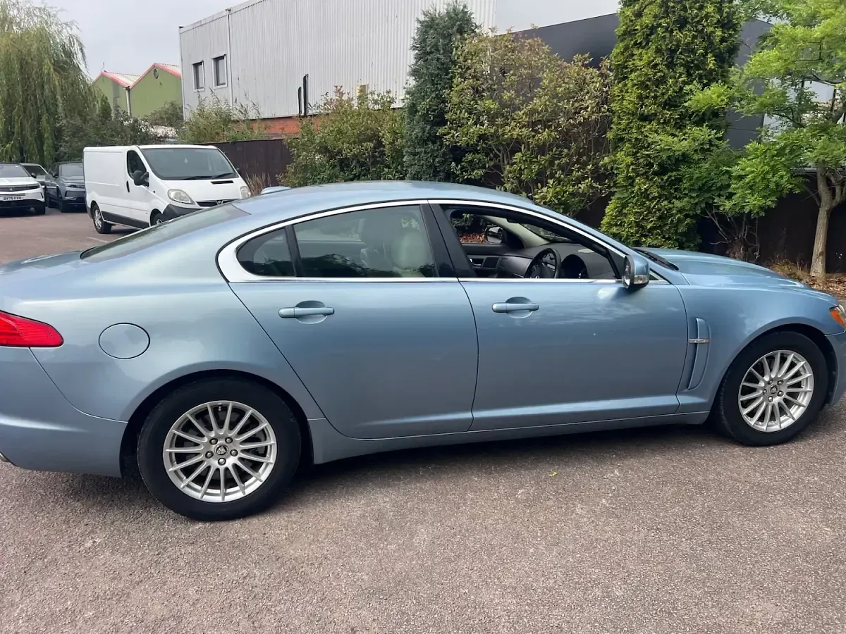 Used Jaguar XF Luxury 207 HP (152 kW) 2008 Blue Sedan
