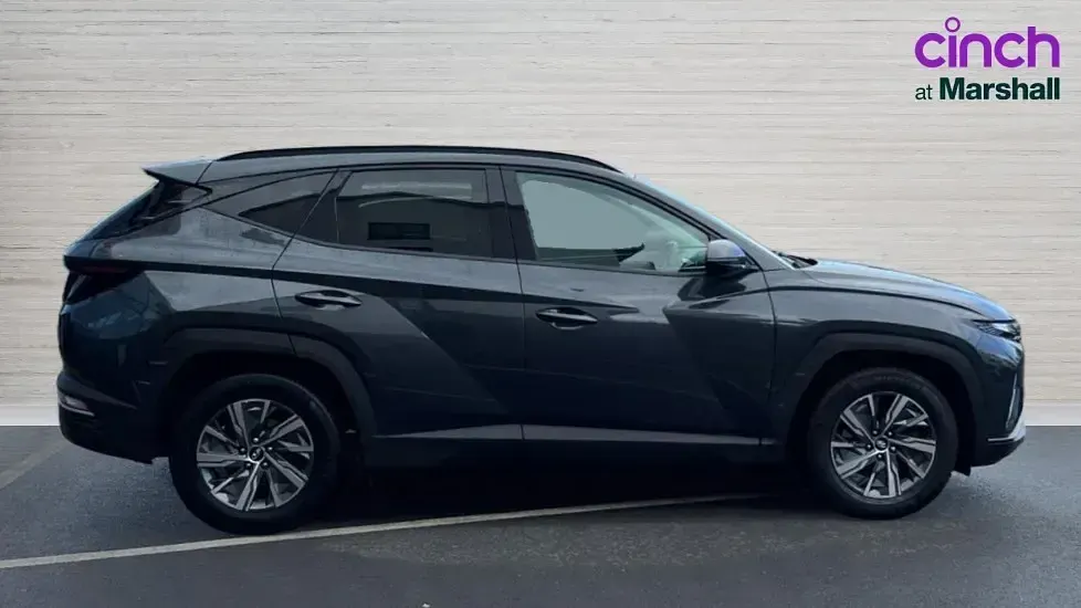 Gebraucht Hyundai Tucson SE 150 PS (110 kW) 2022 Grau SUV