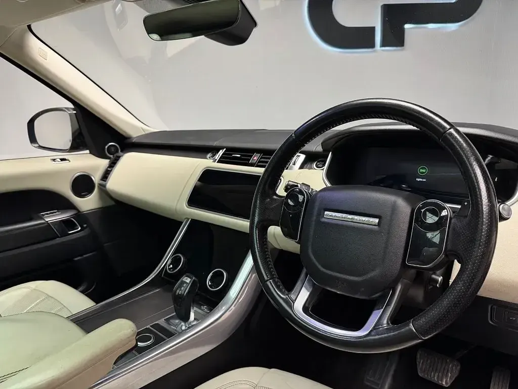 Used Land Rover Range Rover Sport HSE 306 HP (225 kW) 2018 Silver SUV