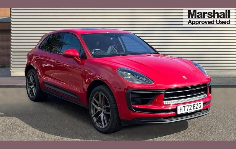 Used Porsche Macan S 374 HP (275 kW) 2023 Red SUV