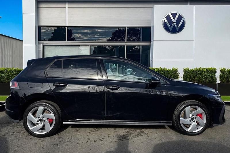 Used VW Golf VIII GTE 272 HP (200 kW) 2025 Black Hatchback