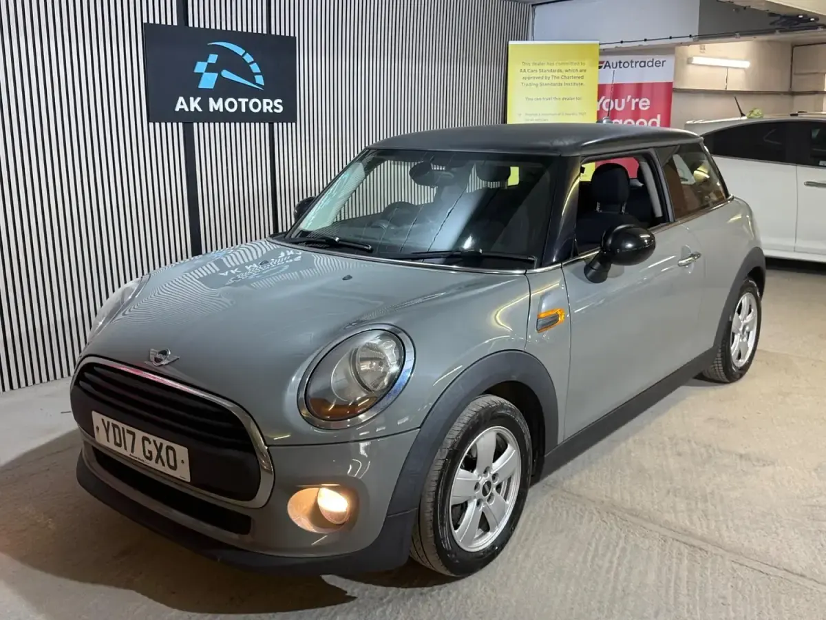 Used Mini ONE Hatch 102 HP (75 kW) 2017 Grey Hatchback