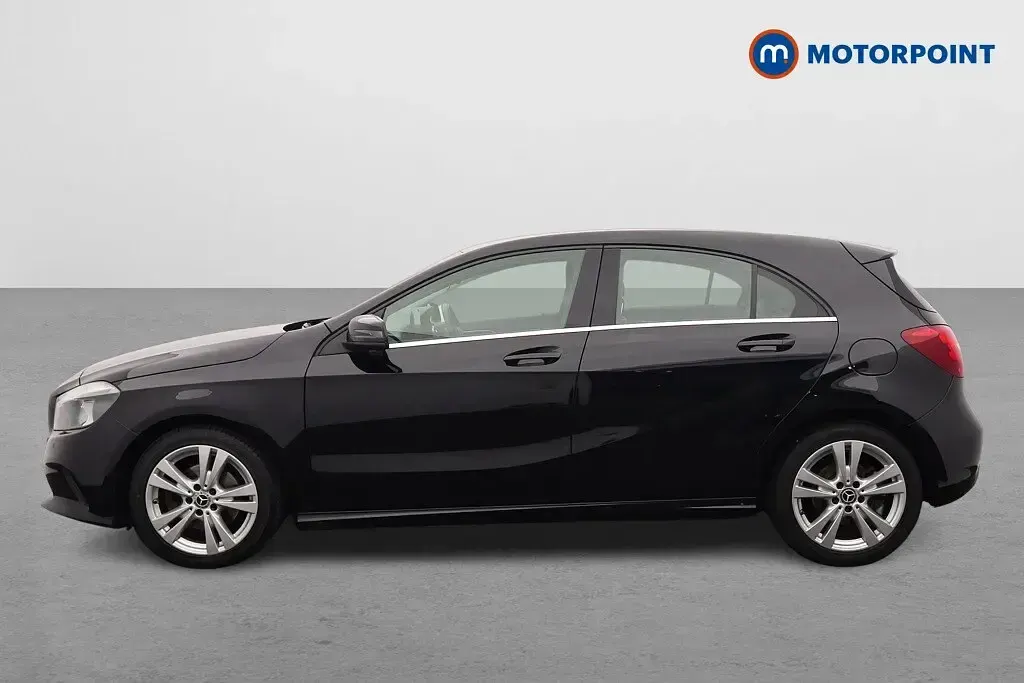 Used Mercedes A160 2017 Black Hatchback