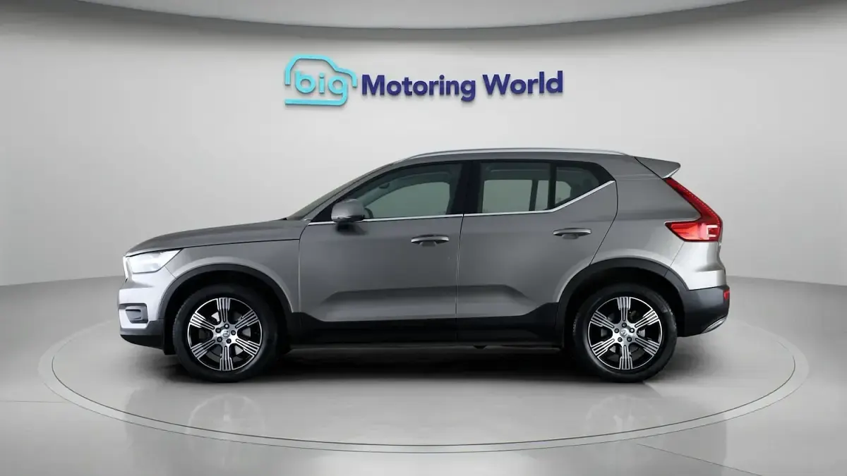 Used Volvo XC40 Inscription 197 HP (144 kW) 2021 Grey SUV