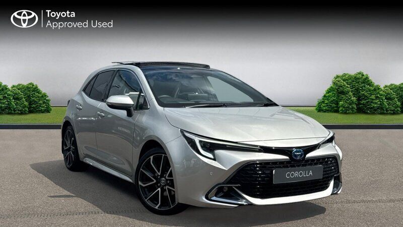 Sterling silver Used 2023 Toyota Corolla Hatchback | £23,645 (Fair price) - Image 1/4
