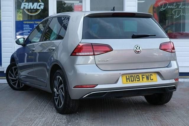 Used VW Golf VII Match 114 HP (83 kW) 2019 Silver Hatchback