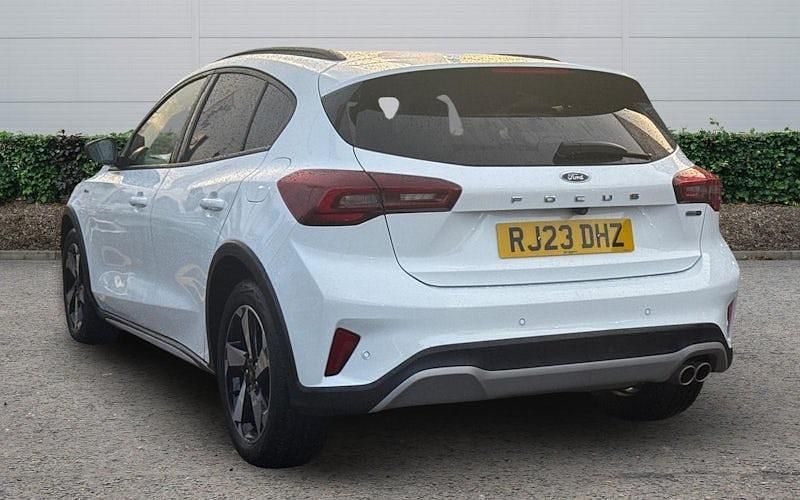 Used Ford Focus Active 155 HP (114 kW) 2023 White Hatchback