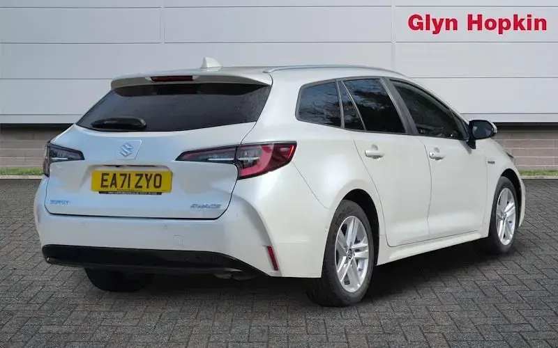 Used Suzuki Swace SZ5 122 HP (89 kW) 2021 White Estate