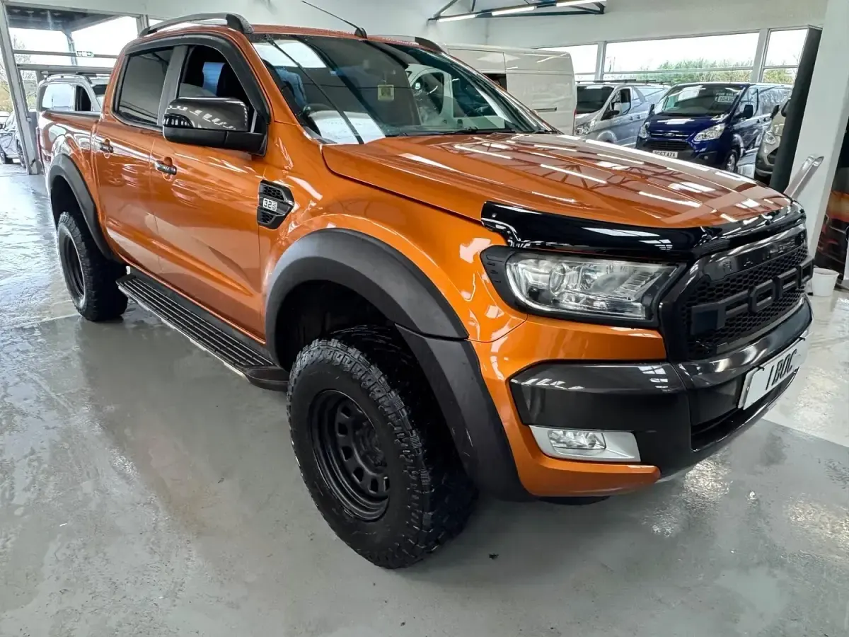 Used Ford Ranger Wildtrack 200 HP (147 kW) 2016 Orange Pickup