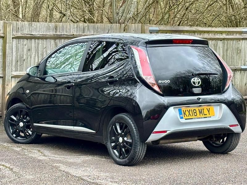 Used Toyota Aygo X-clusiv 2018 Black Hatchback