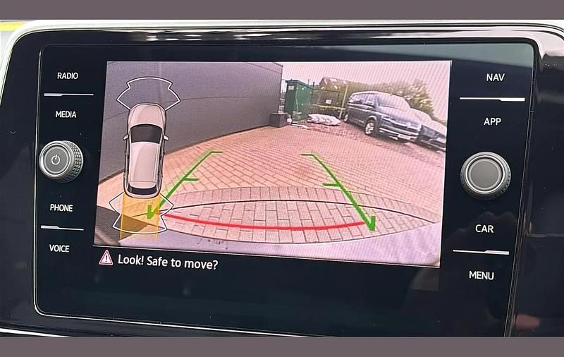 Used VW T-Roc R-line 150 HP (110 kW) 2025 Black SUV