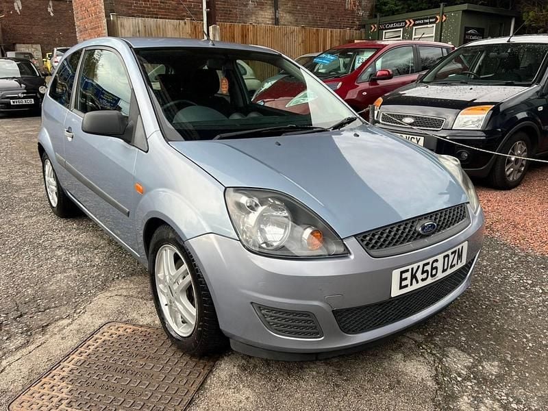 Blue Used 2006 Ford Fiesta Style Hatchback | £1,495 (Super price) - Image 1/4