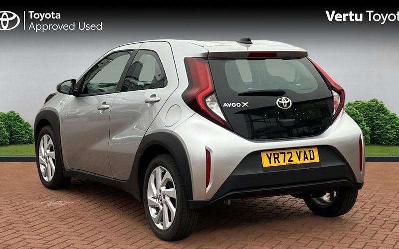 Used Toyota Aygo X PURE 72 HP (52 kW) 2025 SUV