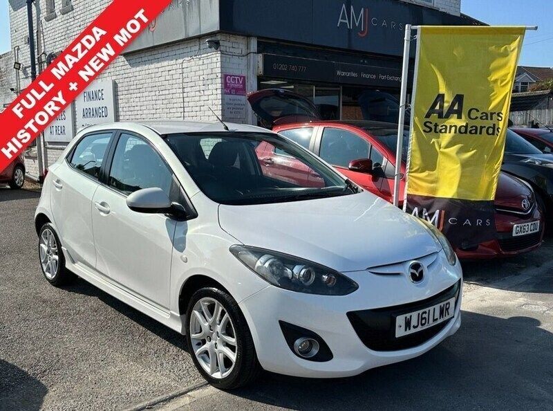 White Used 2011 Mazda 2 Inclusive Hatchback | £3,995 (A bit pricey) - Image 1/2