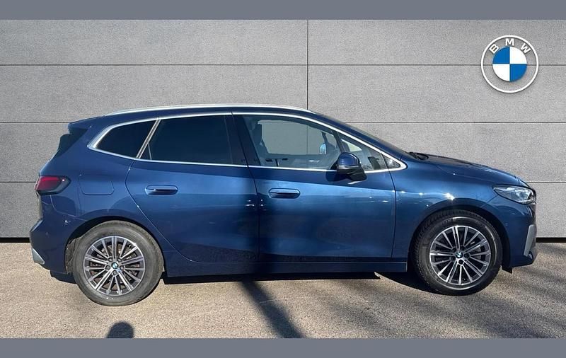 Second-hand BMW 223 Active Tourer Luxury Line 200 CP (147 kW) 2022 Albastru Monovolum