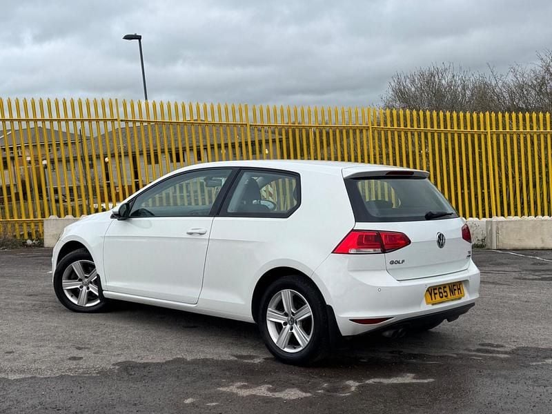 Used VW Golf VII Match 125 HP (91 kW) 2015 White Hatchback