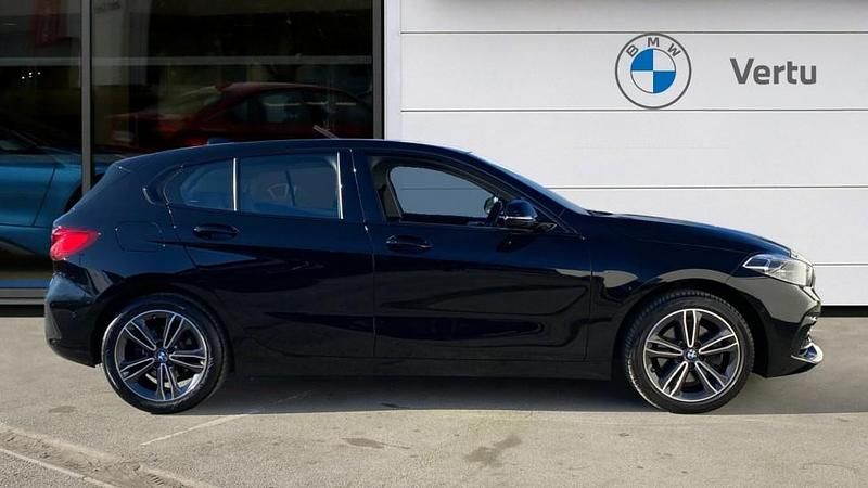 Used BMW 118 Sport Line 140 HP (102 kW) 2020 Black Hatchback