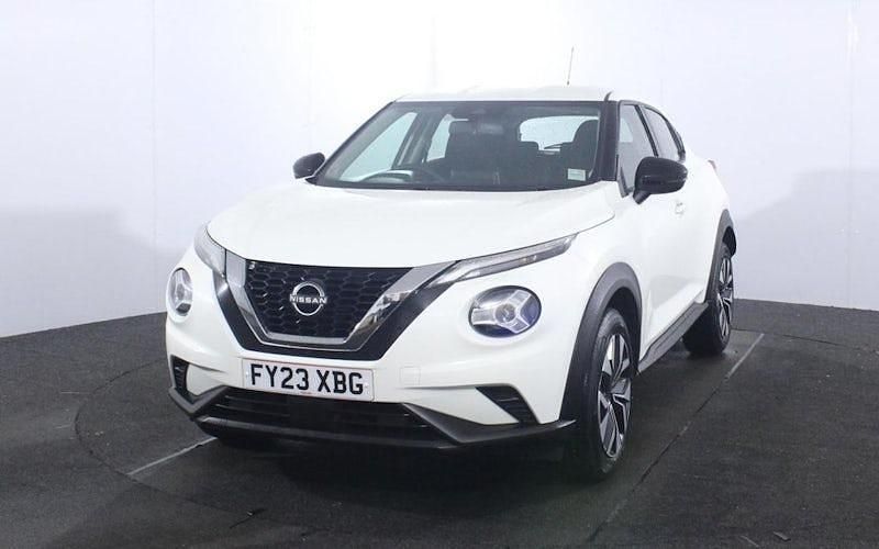 Used Nissan Juke Acenta 114 HP (83 kW) 2023 White SUV