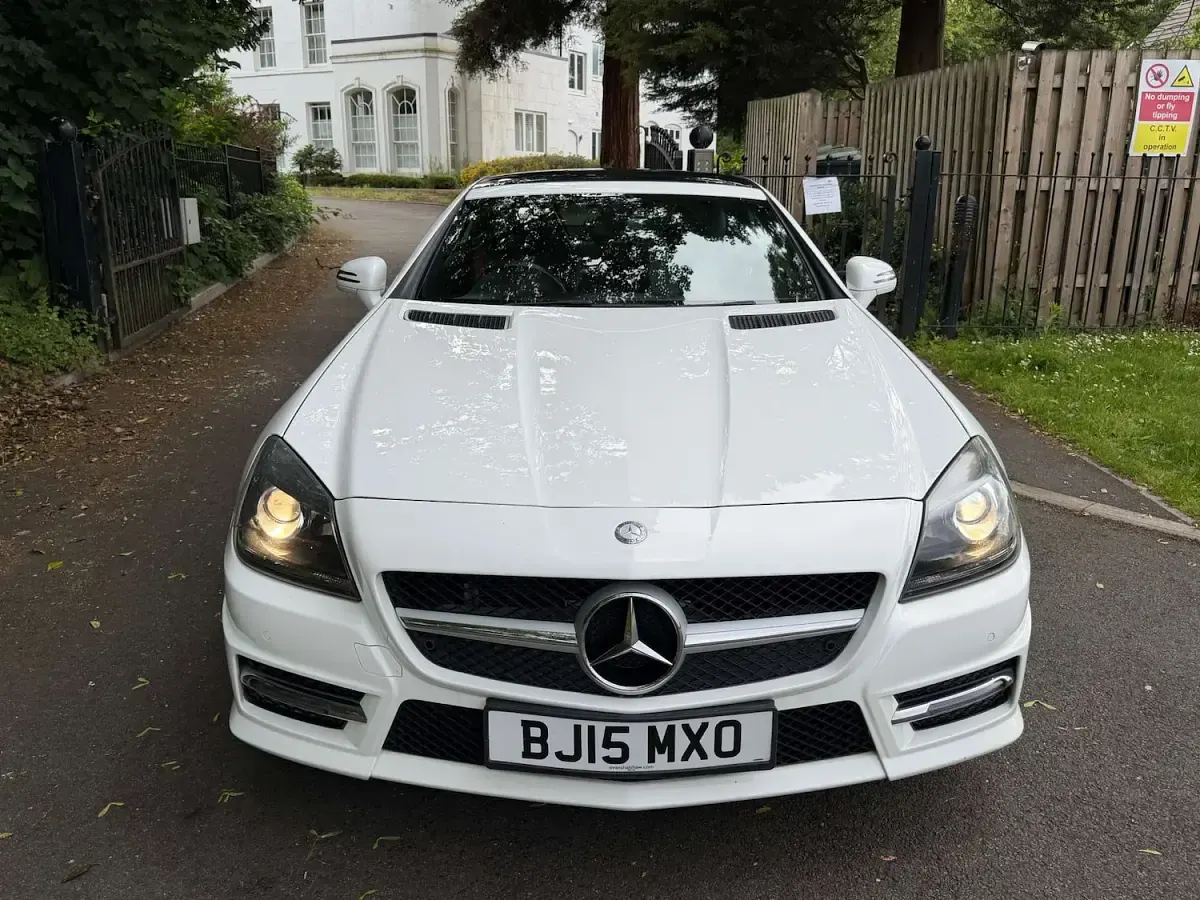 Used Mercedes SLK250 AMG 204 HP (150 kW) 2015 White Cabriolet
