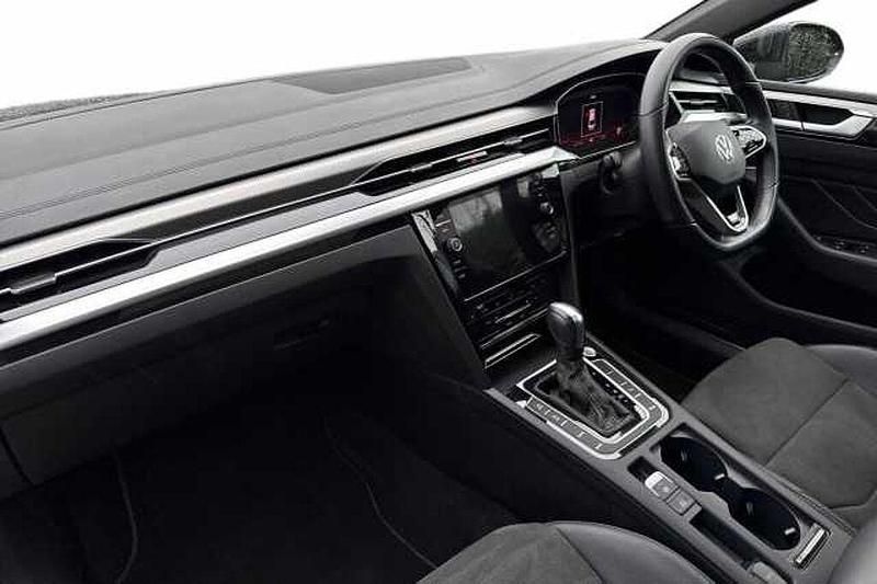 Usado VW Arteon R-line 190 HP (139 kW) 2022 Preto Citadino