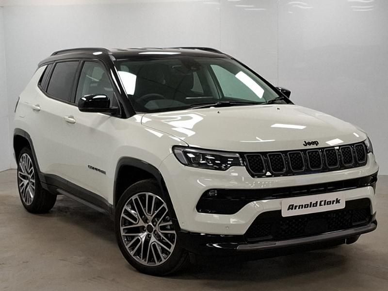 White New 2025 Jeep Compass Summit SUV | £27,998 (Fair price) - Image 1/4