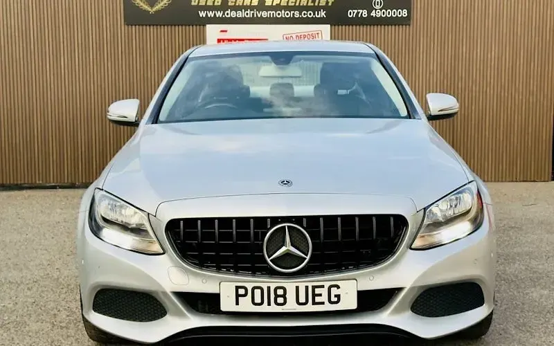 Used Mercedes C220 Executive 170 HP (125 kW) 2018 Silver Sedan