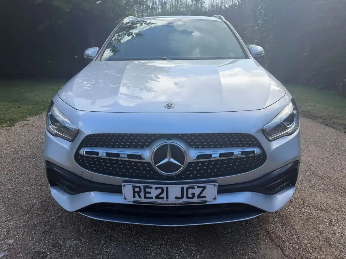 Usado Mercedes GLA200 AMG Line Premium 2021 Prateado SUV
