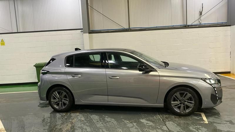 Used Peugeot 308 Active Premium 131 HP (96 kW) 2022 Grey Hatchback