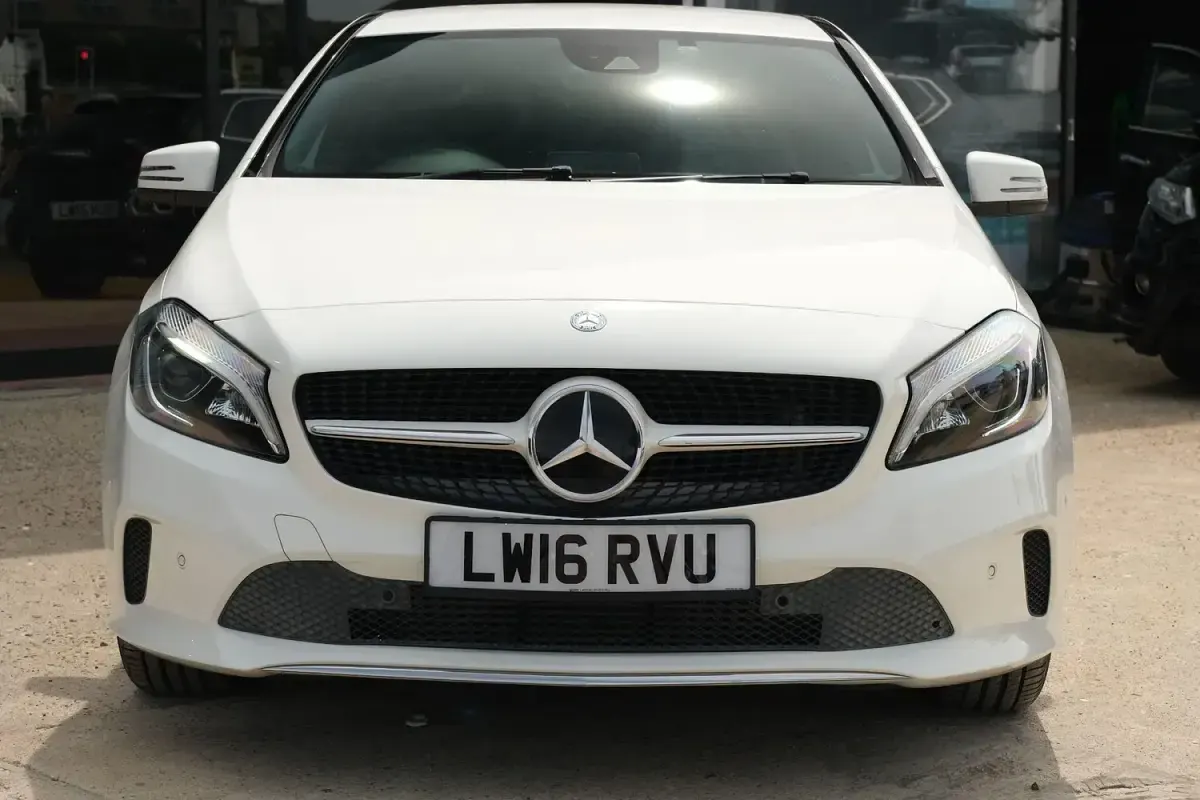 Used Mercedes A160 Premium 102 HP (75 kW) 2026 White Hatchback