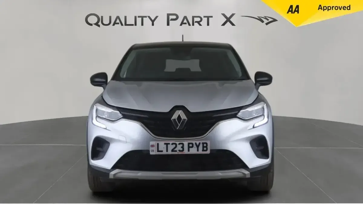 Used Renault Captur Evolution 143 HP (105 kW) 2023 Grey/black SUV