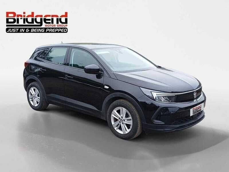 Black Used 2022 Vauxhall Grandland X SUV | £12,999 (Good price) - Image 1/4