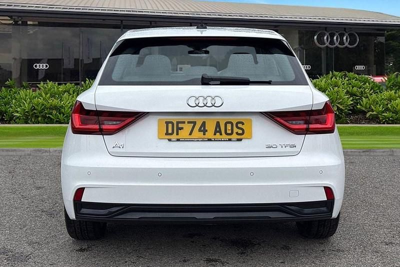 Used Audi A1 Sport 116 HP (85 kW) 2024 White SUV