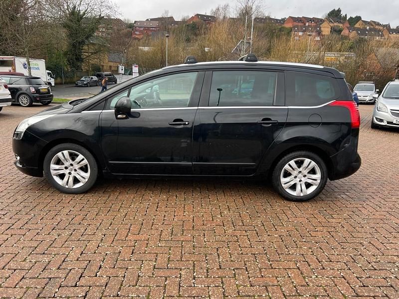 Used Peugeot 5008 112 HP (82 kW) 2011 Black MPV