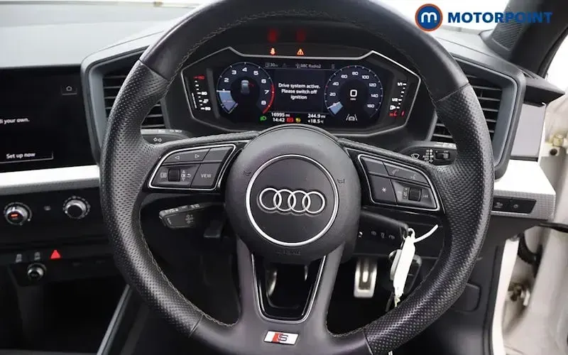 Used Audi A1 Sportback S-Line 95 HP (69 kW) 2023 White Hatchback