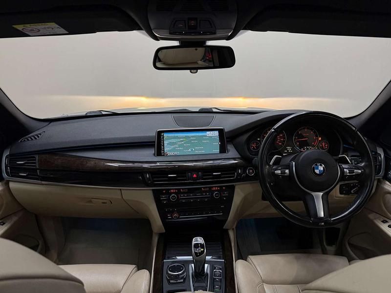 Begagnad BMW X5 M Sport 2014 Silver SUV