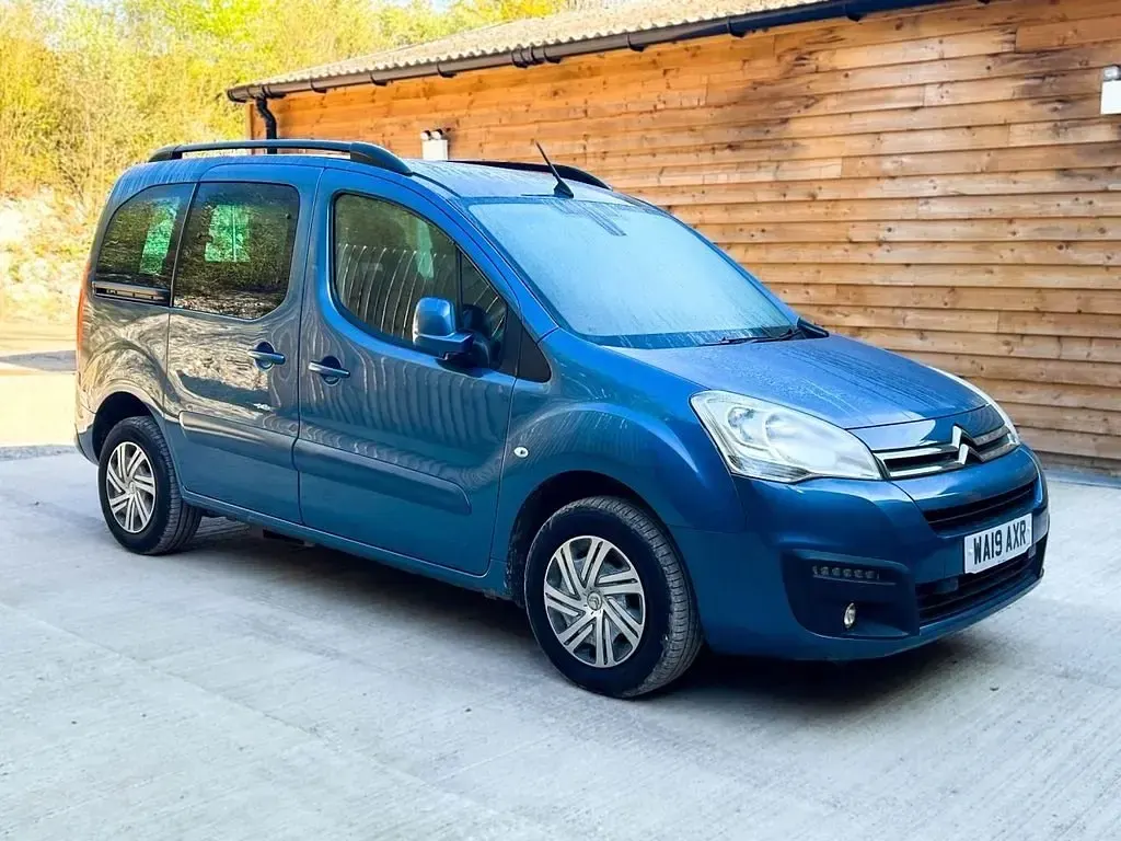 Gebraucht Citroën Berlingo Flair 2019 Blau Van / Kleinbus