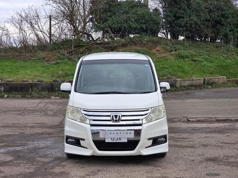 Used Honda Stepwgn 2023 White MPV