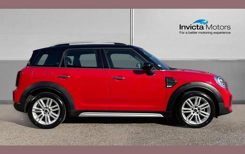 Used Mini Cooper Countryman Exclusive 136 HP (100 kW) 2022 Red SUV