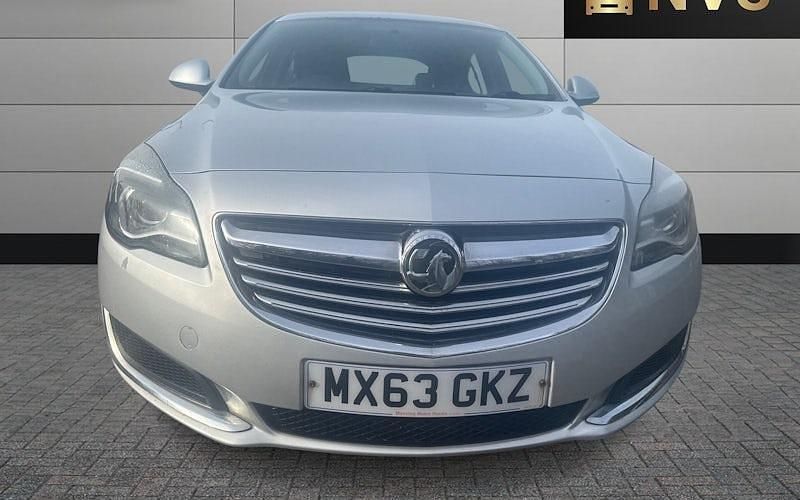 Used Vauxhall Insignia Design Edition 140 HP (102 kW) 2015 Hatchback