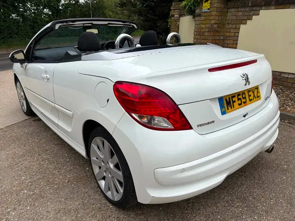 Używany Peugeot 207 CC GT 2009 Biały Kabriolet