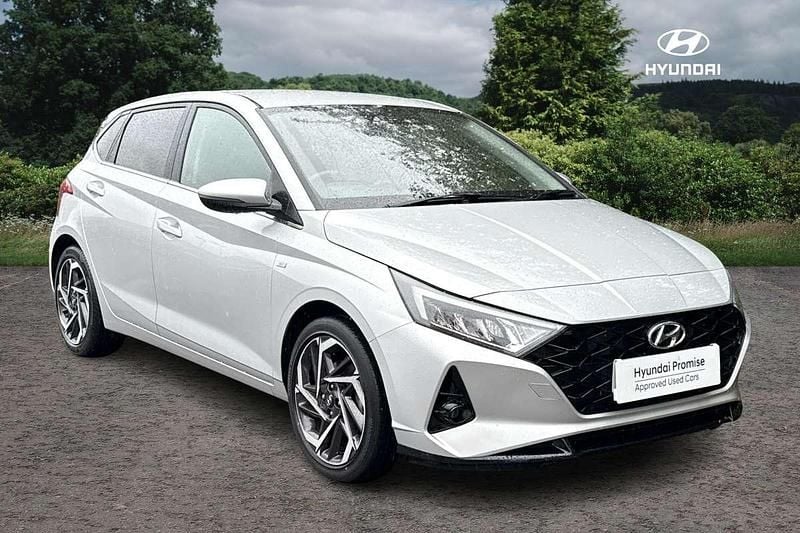 Silver Used 2022 Hyundai i20 Premium Hatchback | £16,650 (Fair price) - Image 1/4